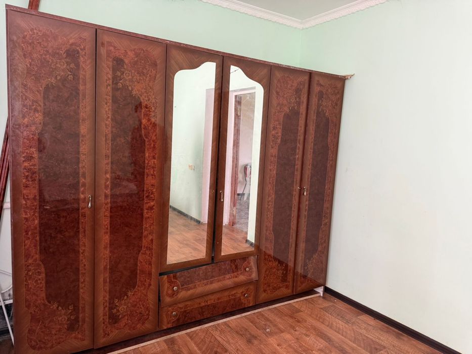 Продам спальный гарнитур