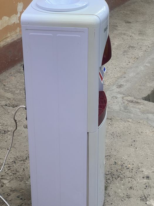 Кулер для воды 2 режима с охлаждением и горячем можно выключить