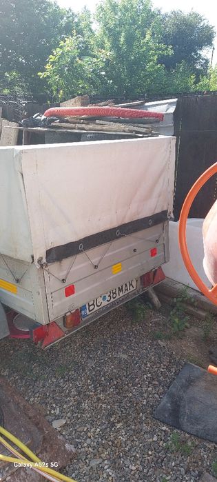 Vând remorca Stema !