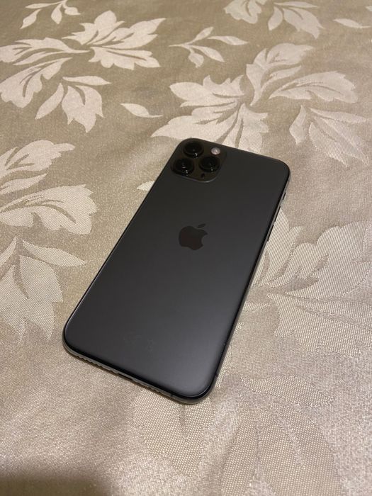 iPhone 11 Pro перфектен
