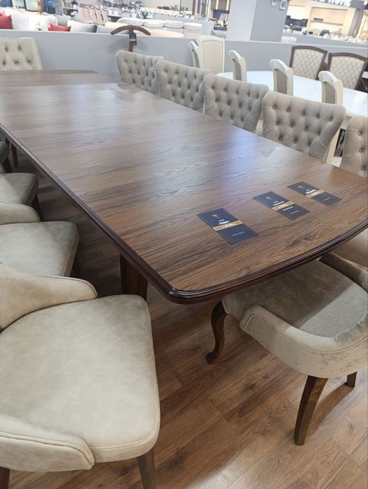 Стол мдф с натуральный шпон и масив каркас СРОЧНО