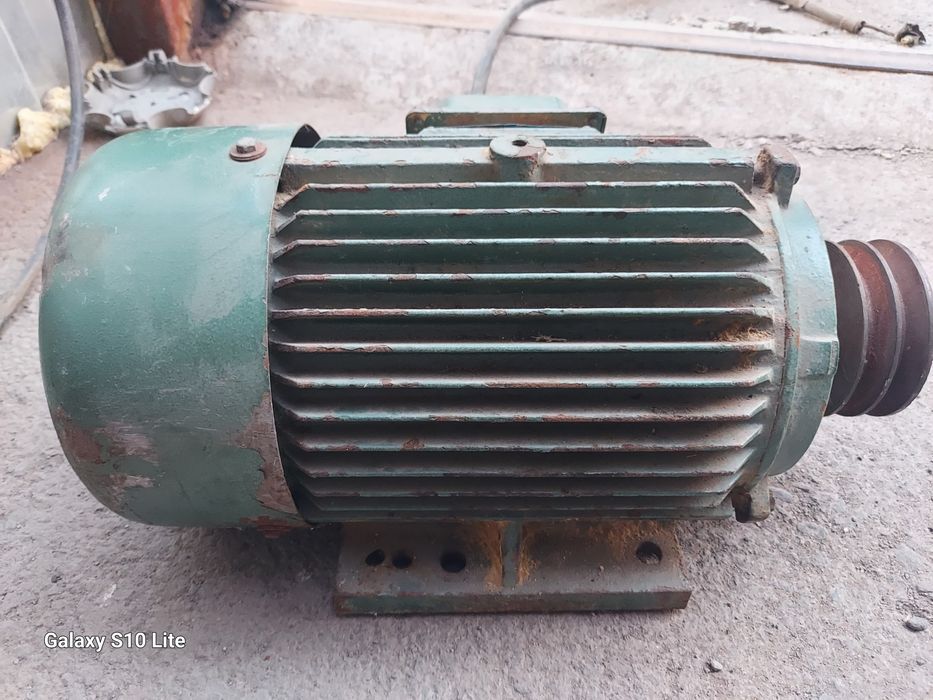 Электродвигатель 3000 об/мин. 3 кВт. 380v.