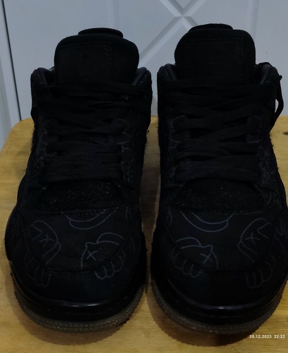 Продаётся кроссовка в хорошем состоянии