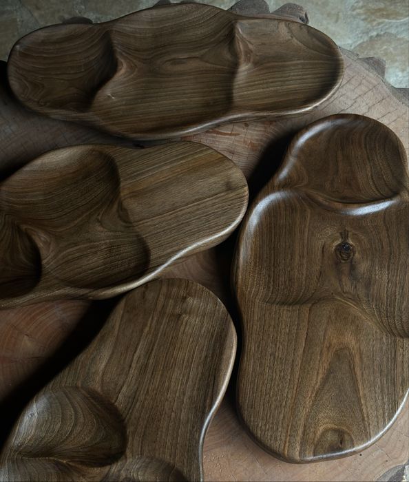 Ръчно изработени сервиращи плата/дъски от орех