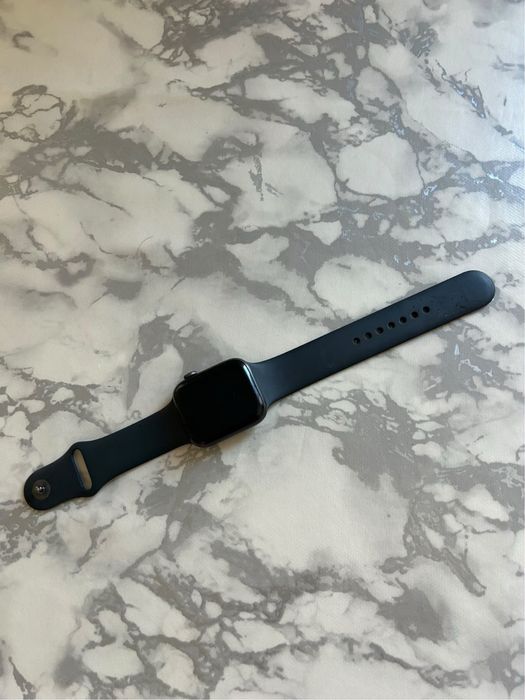 Apple Watch SE 44 мм,
