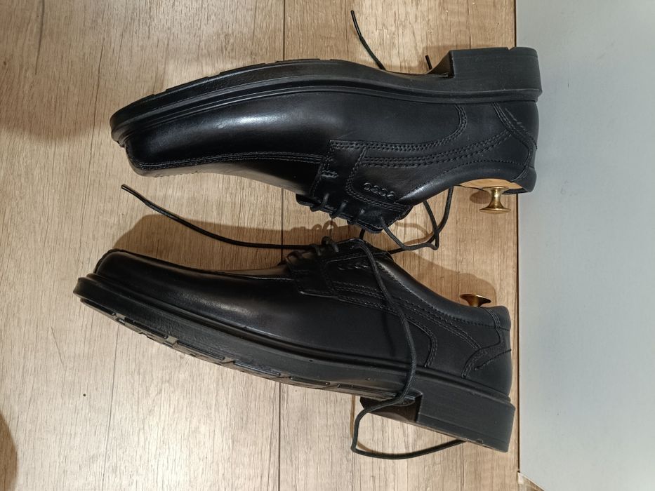 Pantofi piele ecco