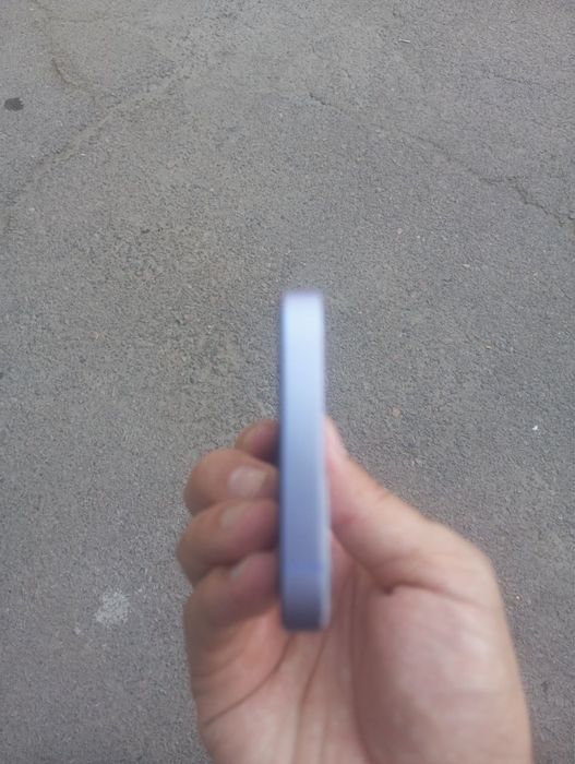 Iphone 12 mini .