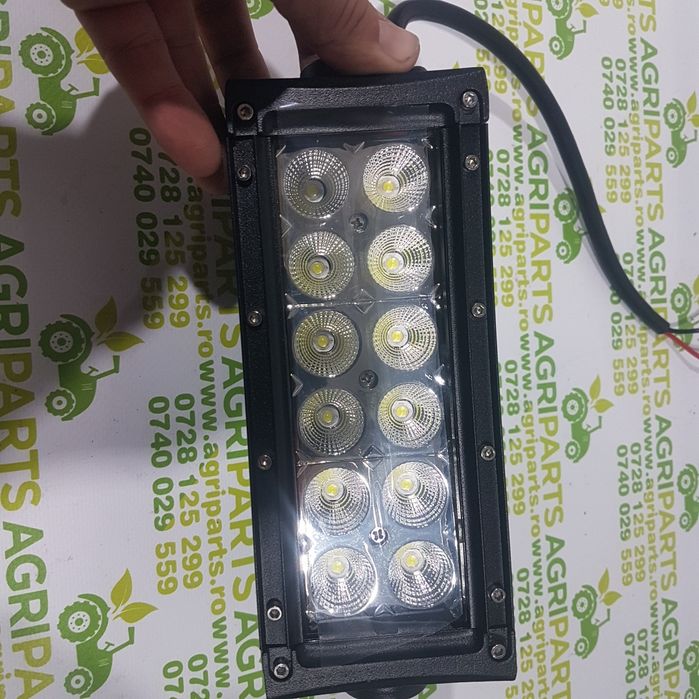 Proiector cu led profesional tractoare