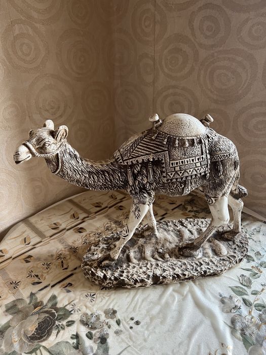 Статуэтка Верблюд