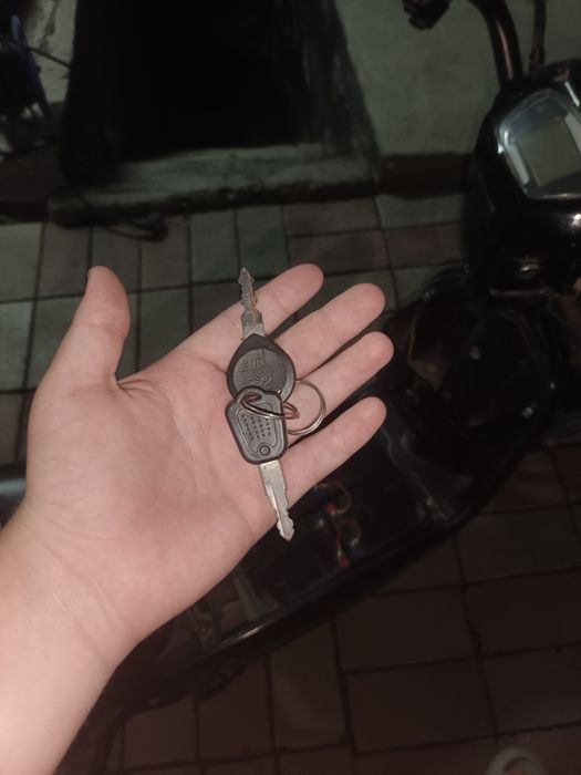 продам электро самокат