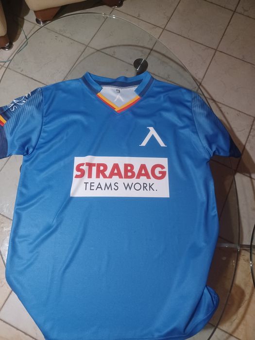 Футболни тениски