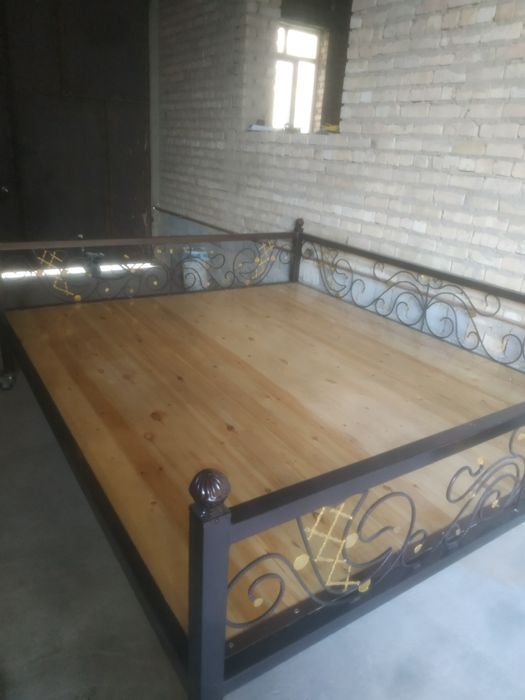 Balonli karavat sotiladi yangi