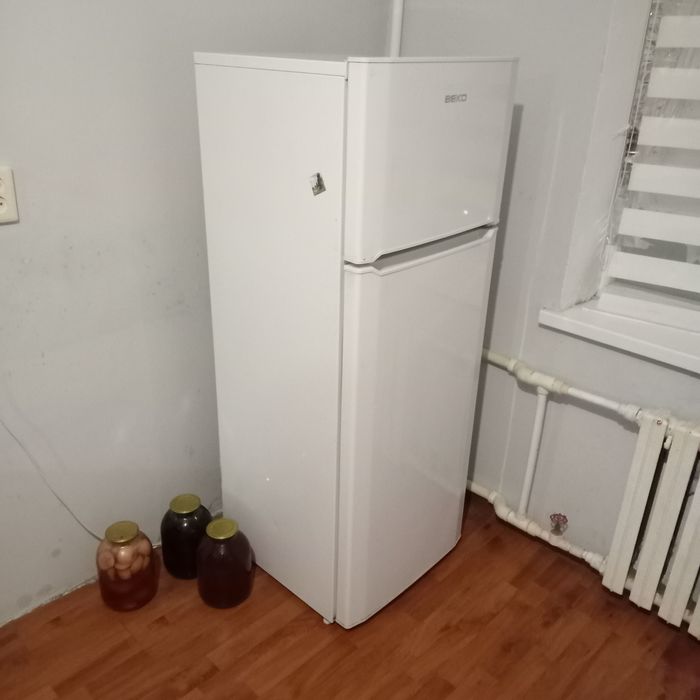 Продам холодильник.