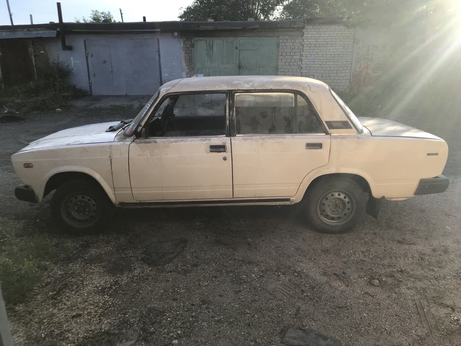 Продам жигули семерку