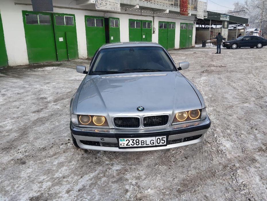 Продаю БМВ е38 !