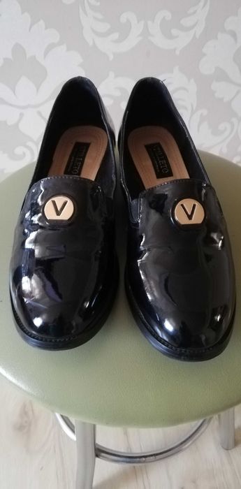 туфли- лоферы лакированные