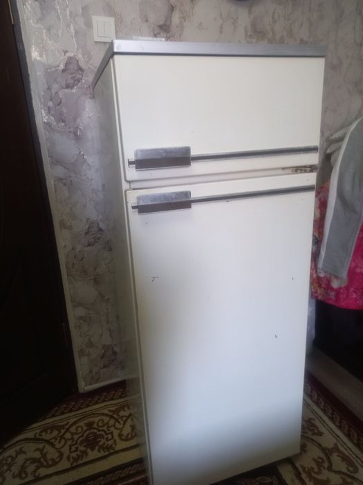 Продам холодильник и плита