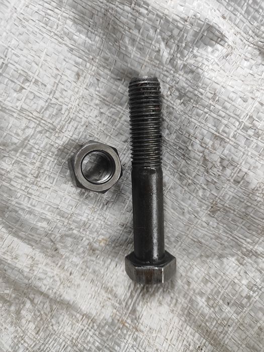 Продам Болты и гайки.