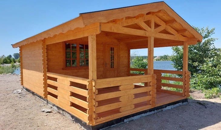 Căsuțe confecționate din lemn