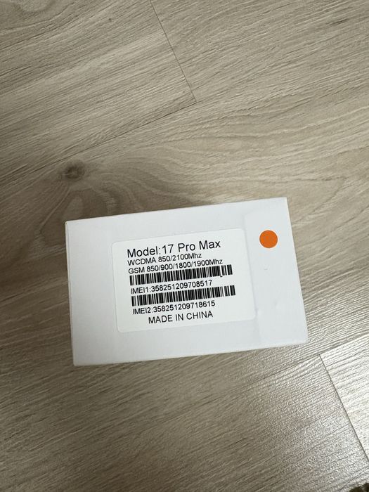 срочно продам  мини айфон 17про макс