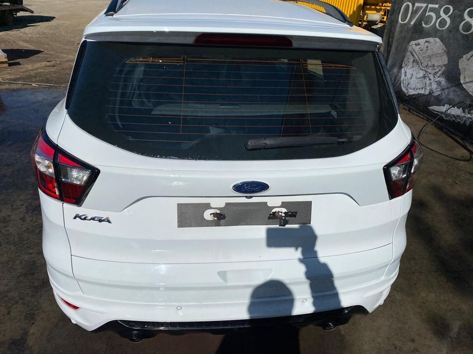 Dezmembrez Ford kuga E6 4X4 , 180 cai cod motor DW10F