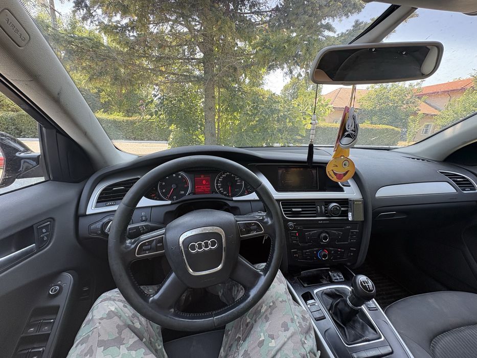 AUDI A4 2010 — imagine 5