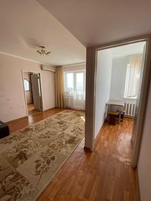 продам 2 комнатную Спутник