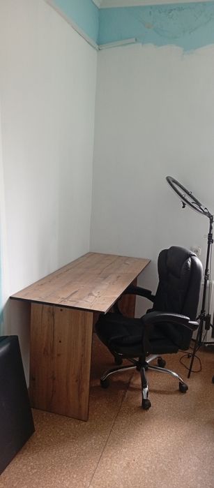 Продам новый стол