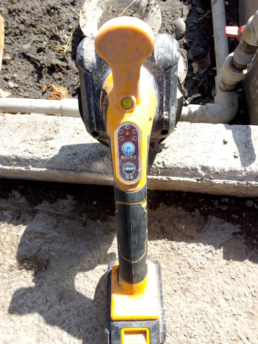 Для Кафеля вибромолоток