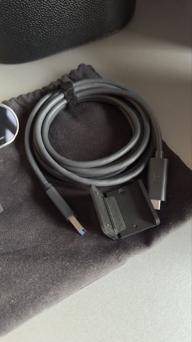 Веб-камера Logitech Brio черный