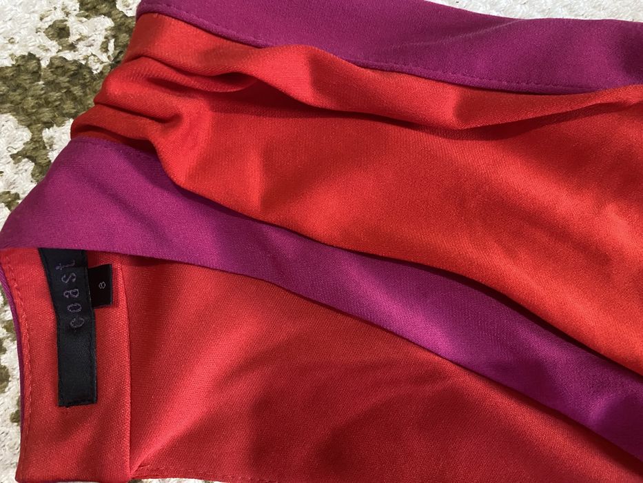 Червена рокля Coast