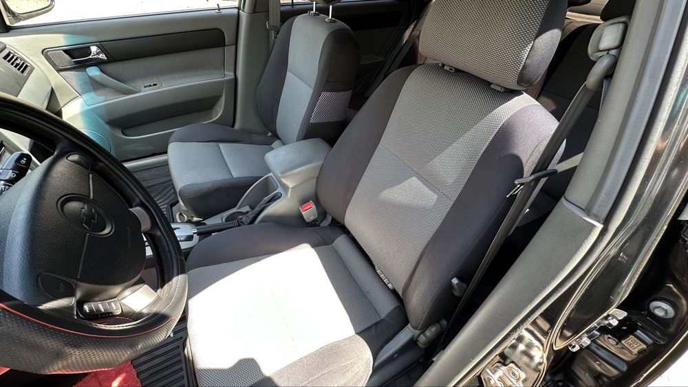 Lacetti автомат 1.8 2009 год 137000 км, краска Чистая Одни руки Бензин