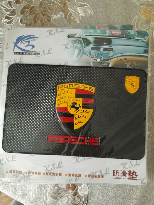 Коврики для мобильных телефонов, планшетов.