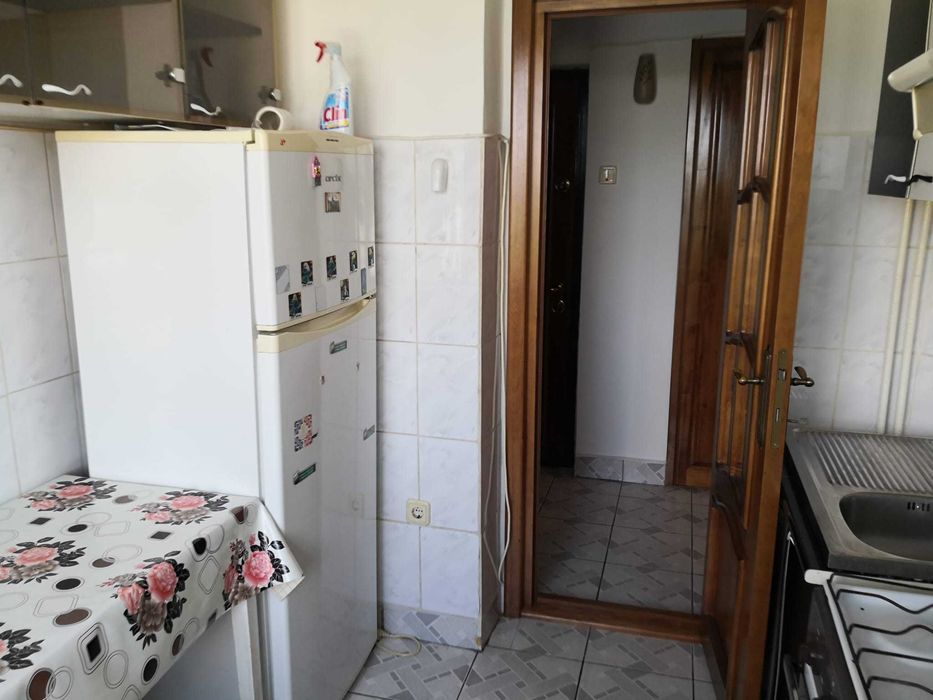 Inchiriez apartament 2 camere