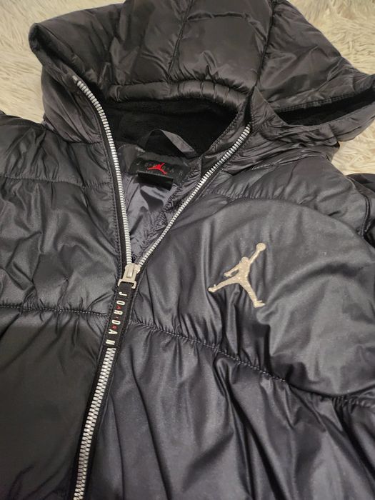 Оригинално яке  Nike и Jordan GLITTERED SHINE PUFFER  13 -15 години
