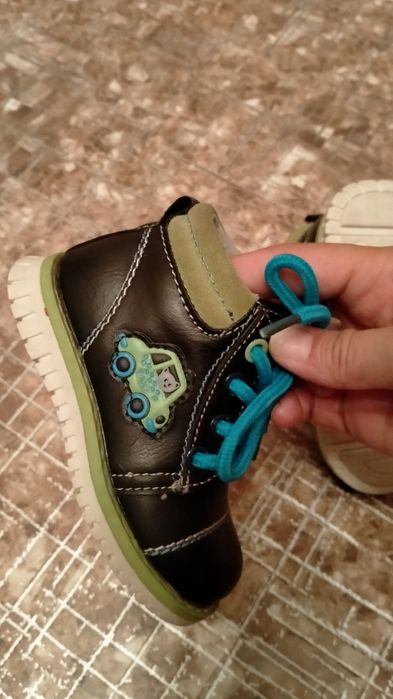 Продам ботиночки, кожаные