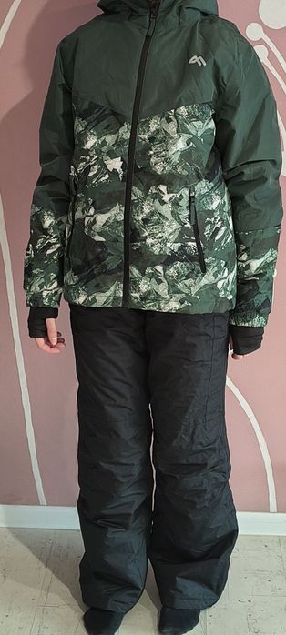 Ски екип Crivit р-р 14г./164см. и др.