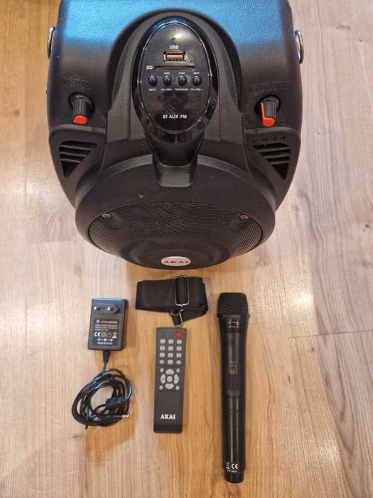Преносима aктивна тонколона Akai SS022A-X6