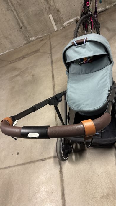 Cybex gazelle s количка за породени и car seat Cybex cloud z