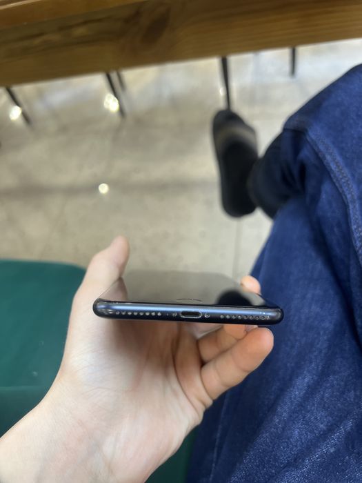 Iphone 7+ region D/AA pamit 128 gb yomkst 89radnoy