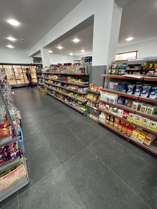 Rafturi pentur magazin