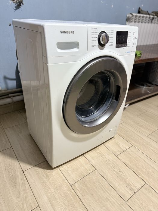 Продам стиральную машину 8кг