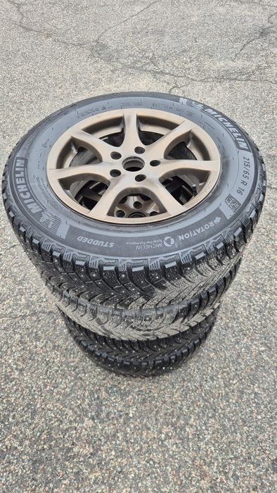 Зимняя Michelin 215/65/16