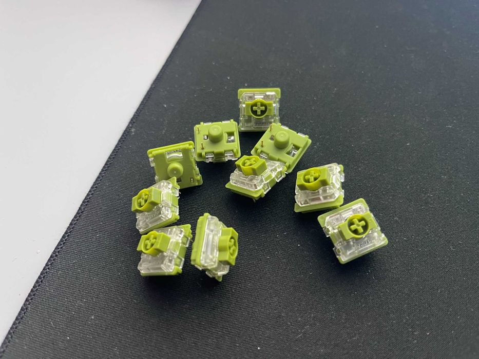 Switch-uri  + Keycaps uri Gateron LowProfile