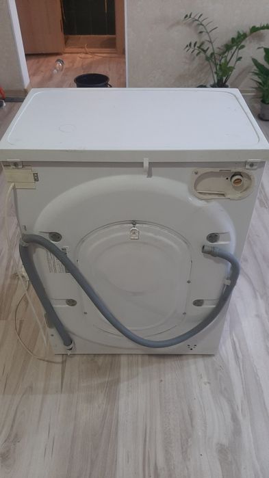 Стиральная машинка Indesit