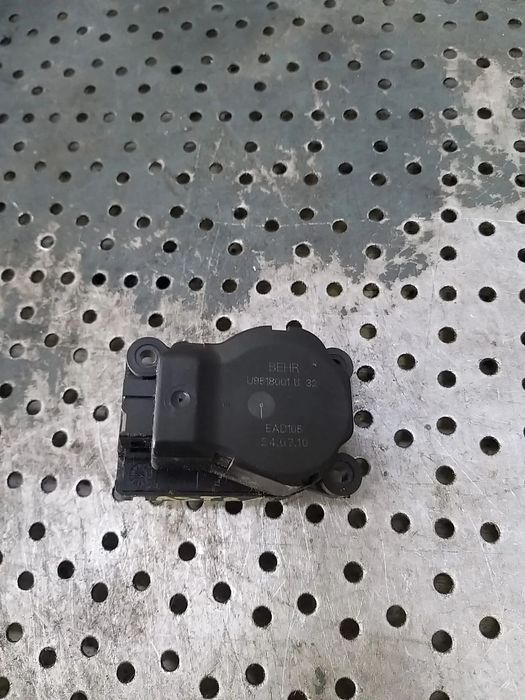 Motoras clapeta aeroterma opel astra j u9518001