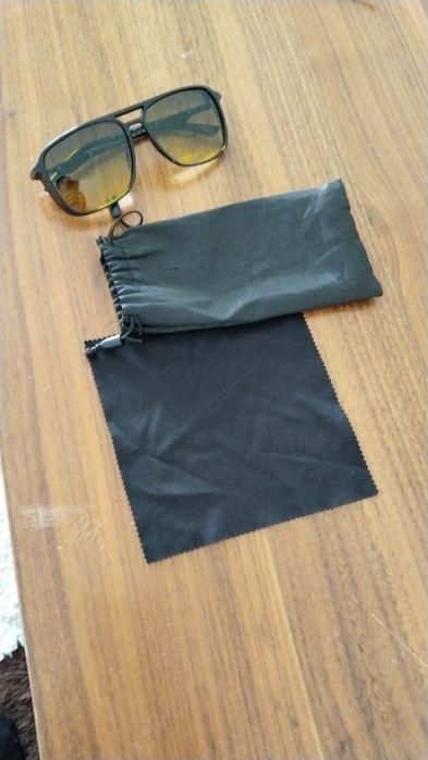 Очки хорошие солнцезащитные