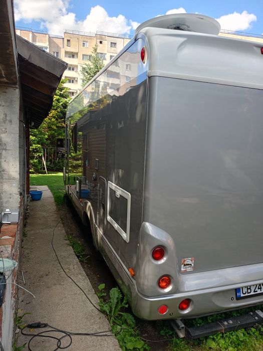 Кемпер Burstner Aviano i 675 от Швейцария