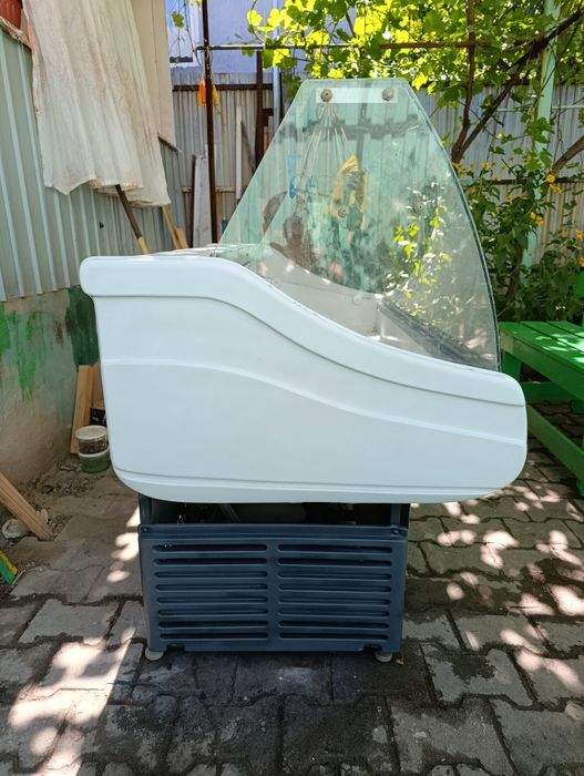 Продам морозильник напольный