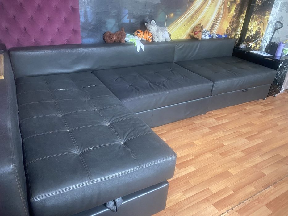 Продам диван. В хорошем состоянии!